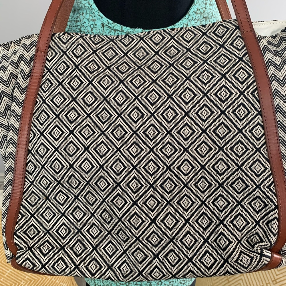 J. Jill NWT Black and White Geometric Tote Bag - Picture 5 of 10